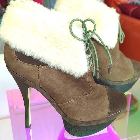 LAMB shearling booties 7 M - Picture 3 of 4